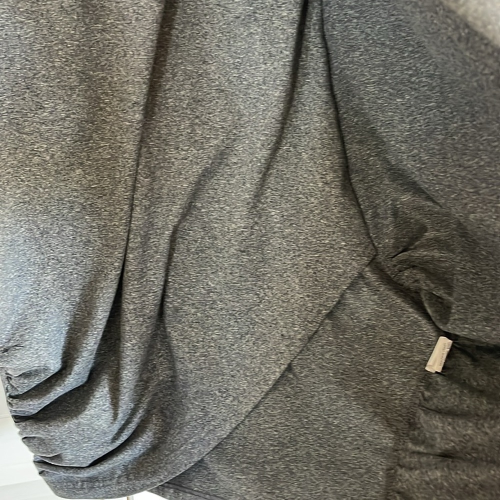 SHEIN Curve 1XL Dark Gray Faux Wrap Dress w/ Short Sleeves and Rouching at Hem - Picture 3 of 7